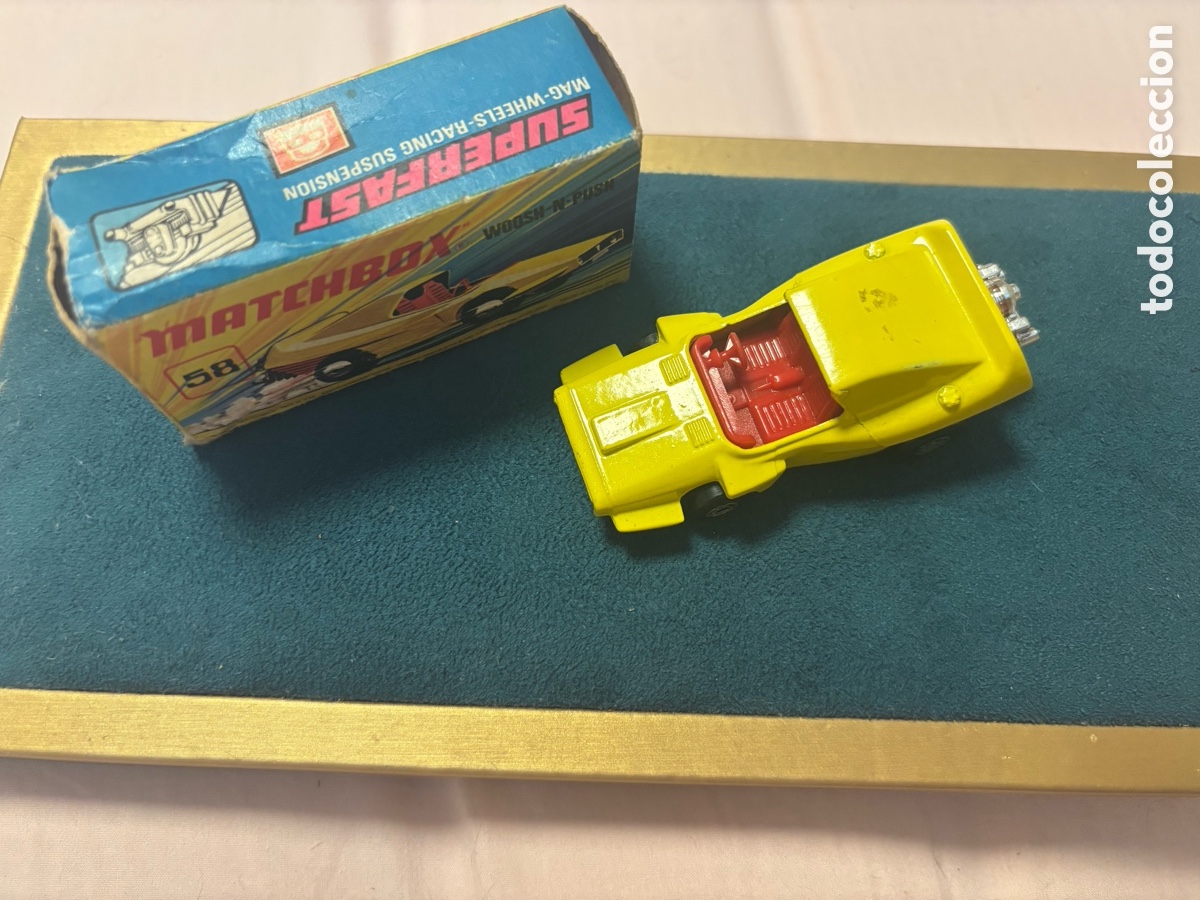 Coches a escala Matchbox: Coche amarillo Machtbox