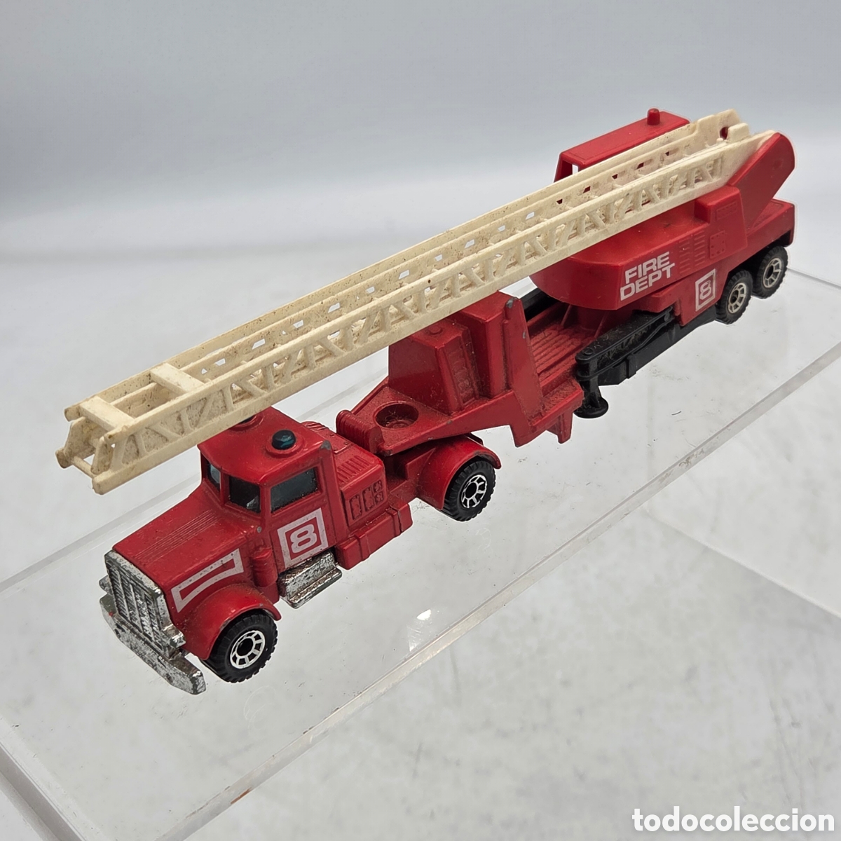 Coches a escala Matchbox: CAMI&Oacute;N DE BOMBEROS CON ESCALA 1:80 MATCHBOX