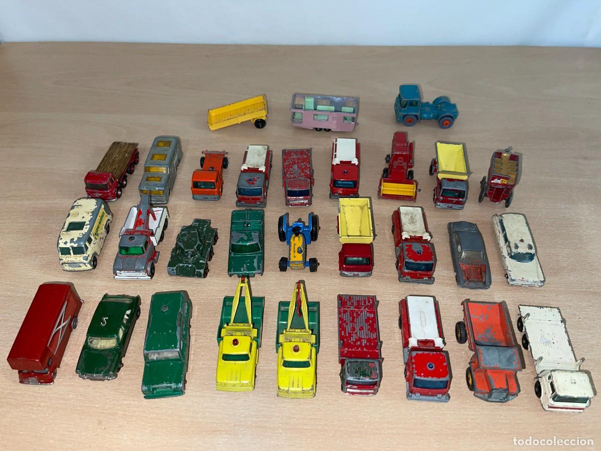 Coches a escala Matchbox: MATCHBOX Lesney LOTE 30 antiguos Coches TODOS Made in ENGLAND a&ntilde;os 70 die-cast metal cars 1:64 y m&aacute;s