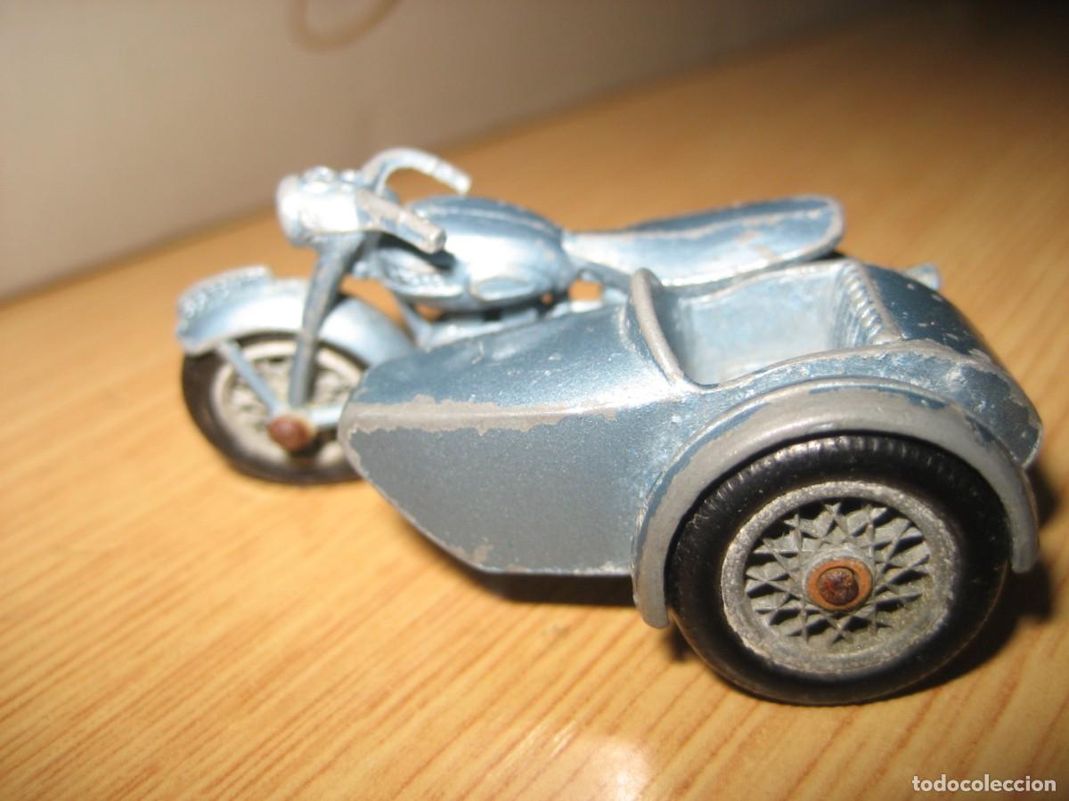 Coches a escala Matchbox: moto sidecar -Triumph n&ordm; 4 T 110 . Lesney Matchbox . England metalica 5 cm