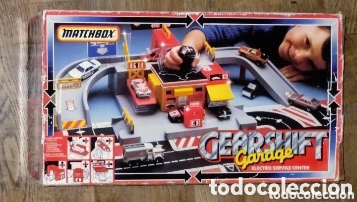 Coches a escala Matchbox: antiguo GEAR SHIFT GARAJE de MATCHBOX nuevo SIN JUGAR Y SIN PROBAR incluye lo que se ve en las fotos