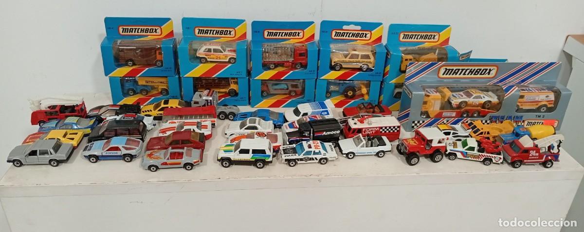 Coches a escala Matchbox: 44 coches Matchbox 1981. Todos en excelente estado.