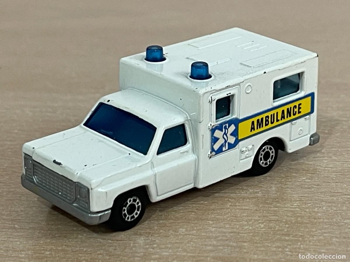 Coches a escala Matchbox: 817- Antigua ambulancia Lesney Matchbox Superfast AMBULANCE N&ordm; 41 1977 Made in England die-cast