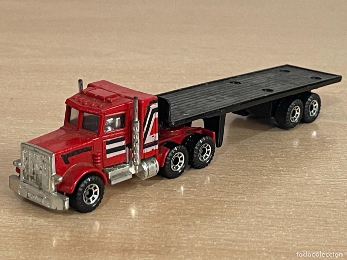 Coches a escala Matchbox: 846- Antiguo cami&oacute;n Lesney Matchbox Peterbilt 1981 + Articulated Trailer Made in England die-cast