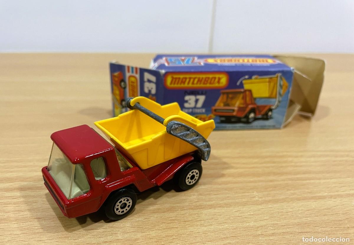 Coches a escala Matchbox: CAMI&Oacute;N VOLQUETE MATCHBOX SUPERFAST 1/64 n&ordm; 37 - SKIP TRUCK. LESNEY, 1976. CON CAJA