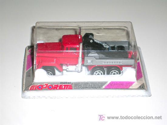 Coches a escala: Cami&oacute;n Mack grua n&ordm; 256, metal, esc. aprox. 1/100, Majorette, a&ntilde;os 80.