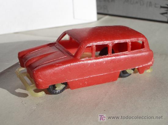 Coches a escala: COCHE DE PLASTICO. A&Ntilde;OS 60. 6,5 CMS - Foto 1