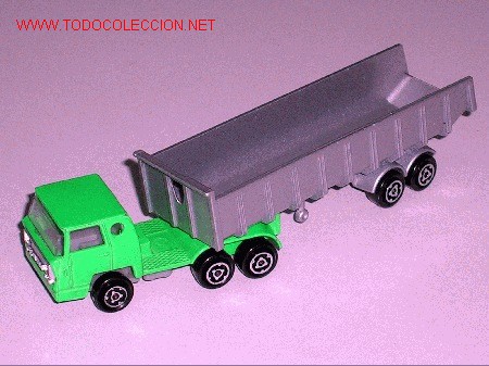 Coches a escala: Cami&oacute;n Bernard con remolque arenero, fabricado por la casa Majorette, esc. 1/100, a&ntilde;os 70-80.