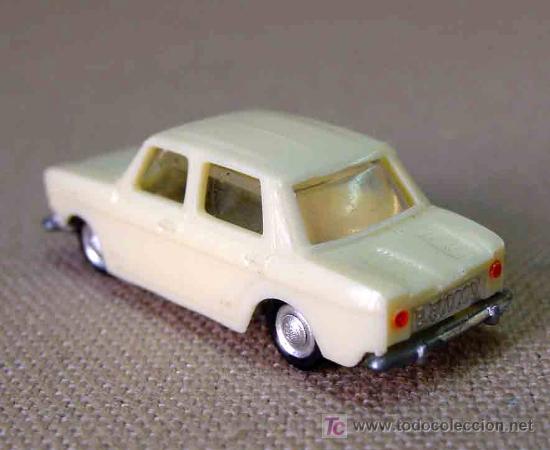 Coches a escala: SIMCA, EKO CON VITRINA Y DESCRIPCION EN LA BASE - Foto 5