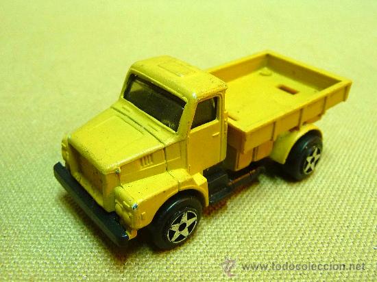 Coches a escala: CAMION VOLVO, FABRICADO POR GUISVAL, ESPA&Ntilde;A
