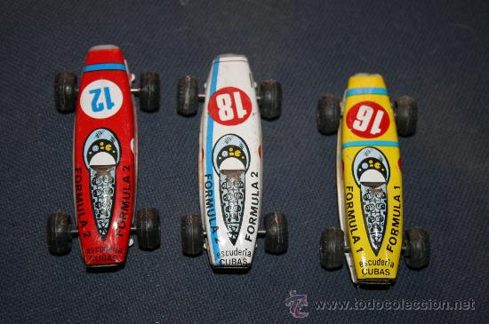 Coches a escala: 3 coches de chapa. Escuder&iacute;a Cubas, formula 1. Miden 8 cms.