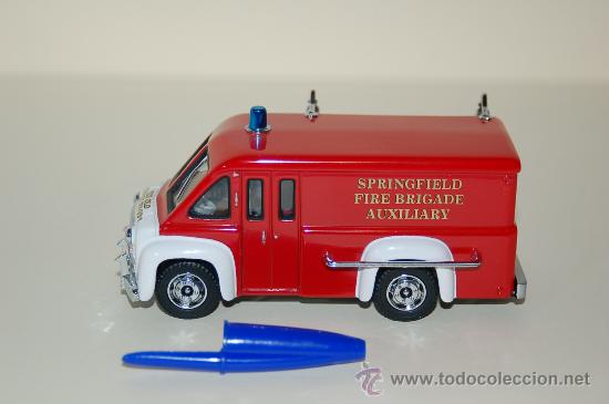 Coches a escala: CAMION DE BOMBEROS MATCHBOX - DODGE ROUTE VAN - Foto 8