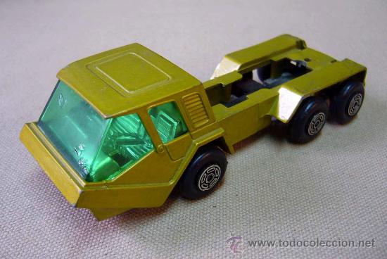 Coches a escala: CAMION, REMOLCADORA, GUISVAL, 13 CM