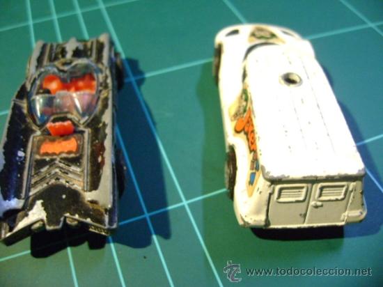 Coches a escala: Corgi Batmobile Batman + Joker. Britain. - Foto 3