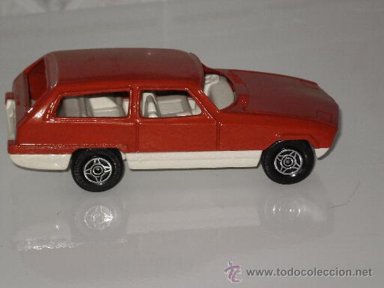 Modellautos: RANCHERA -DE PILEN . CARROCERIA METALICA , BAJOS EN PVC . 10 CMS . DESCATALOGADOS A&Ntilde;OS 70 .