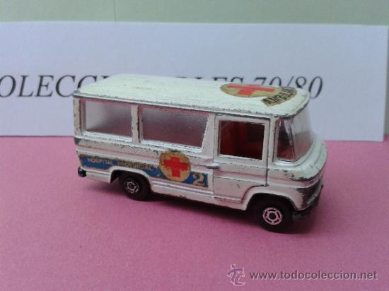 Miniature Guisval Mercedes Ambulance - Fourgon Blanc, échelle 1:37, Occasion