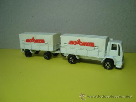 Coches a escala: CAMION PROMOCIONAL FORD CARGO CON REMOLQUE DE MAJORETTE 1,64