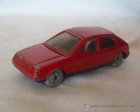 Coches a escala: ANTIGUO COCHE DE METAL - MIRA -  PEUGEOT 205 , ROJO , MADE IN SPAIN , 7 CM