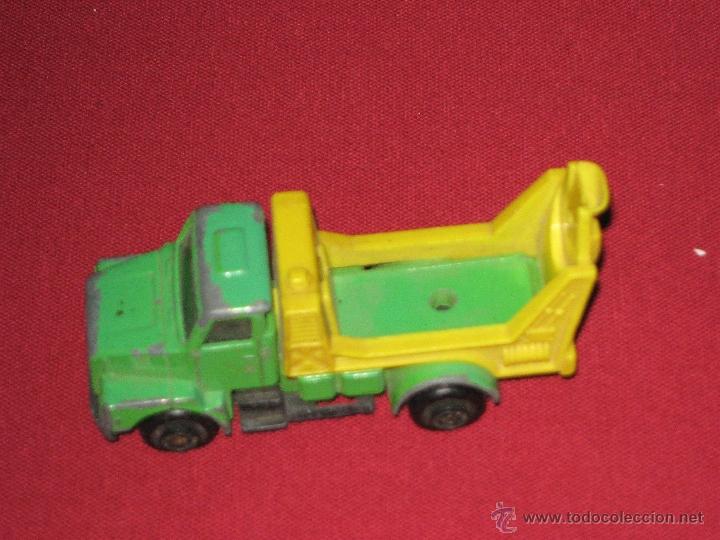 Coches a escala: CAMION VOLVO DE GUISVAL
