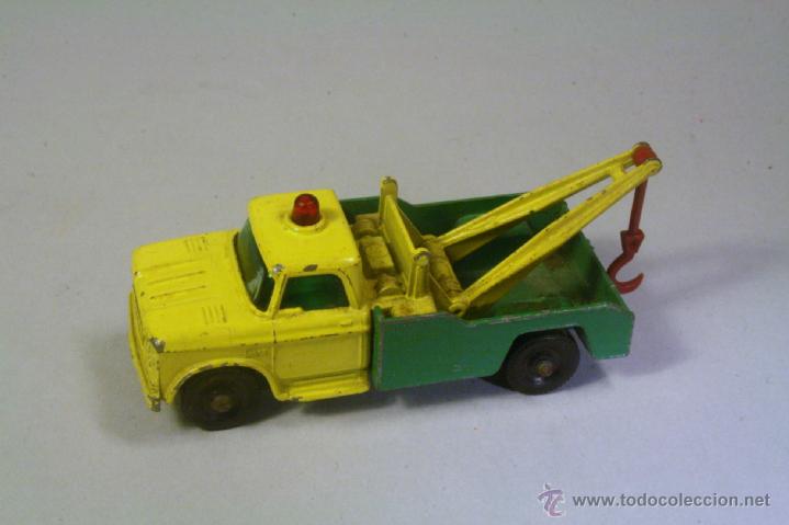 matchbox 13 dodge wreck truck