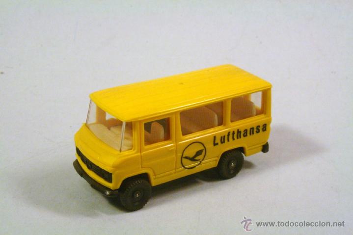 Coches a escala: IBERTREN. Minibus Mercedes Benz Lufthansa. Escala 1:87 HO