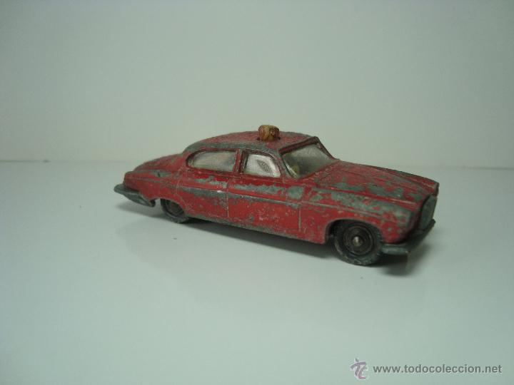 Coches a escala: BIG JAGUAR MK10 DE HUSKY MODELS 1,64 CORGI JUNIORS