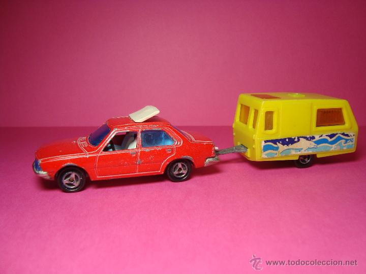 Coches a escala: ANTIGUO RENAULT 18 CON CARAVANA MAJORETTE 1,64