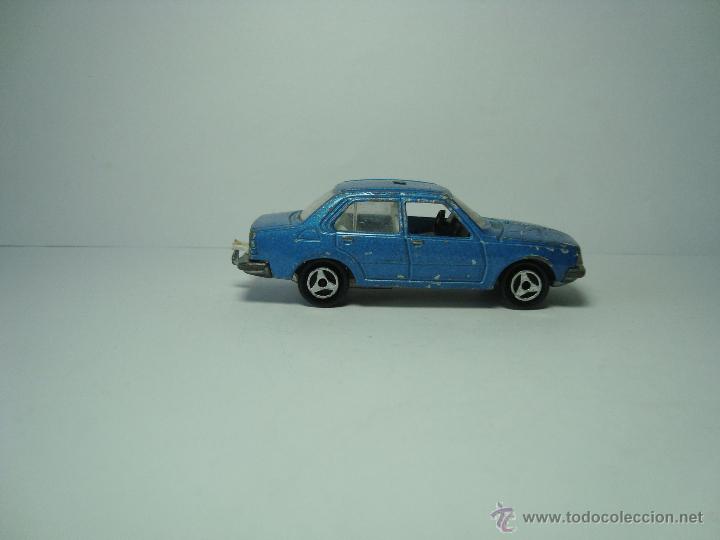 Coches a escala: ANTIGUO RENAULT 18 MAJORETTE 1,64 - Foto 2