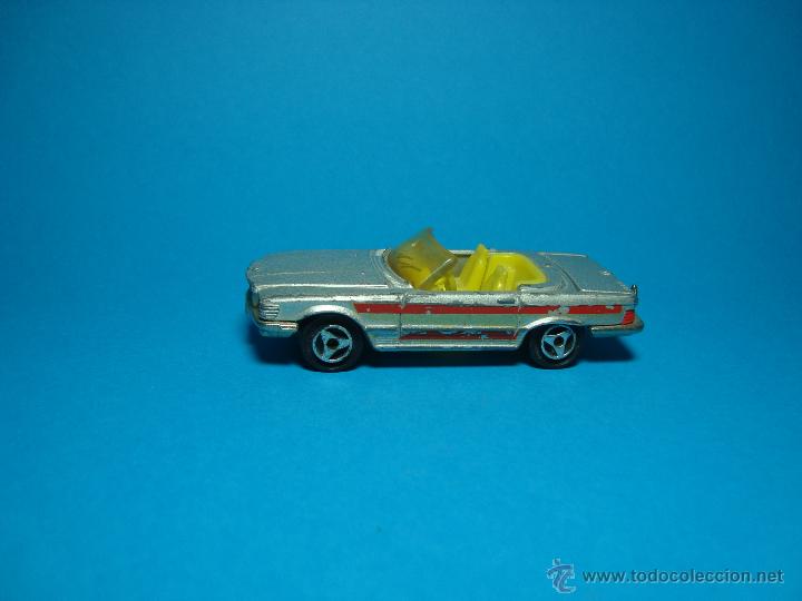 Coches a escala: ANTIGUO MERCEDES BENZ 350 SL PAGODA DE MAJORETTE 1,64