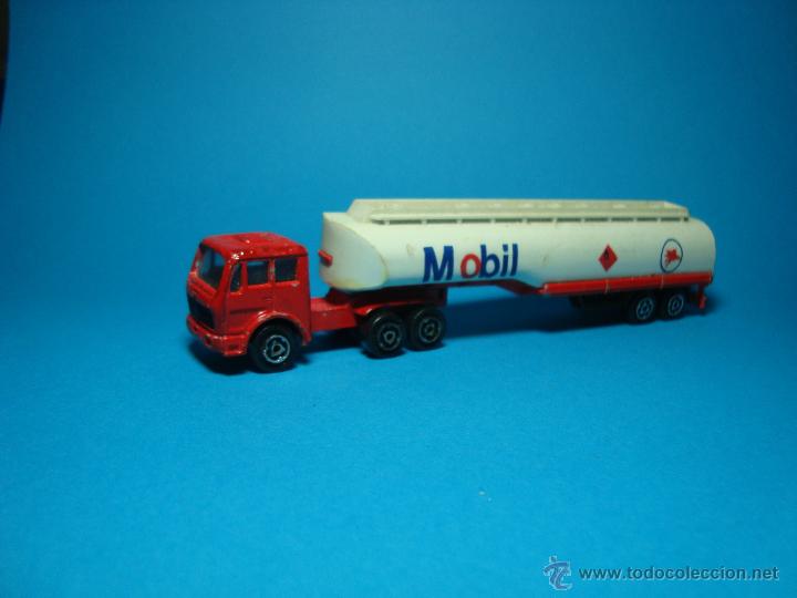 Coches a escala: CAMION MERCEDES BENZ CISTERNA MOBIL DE MAJORETTE 1,64