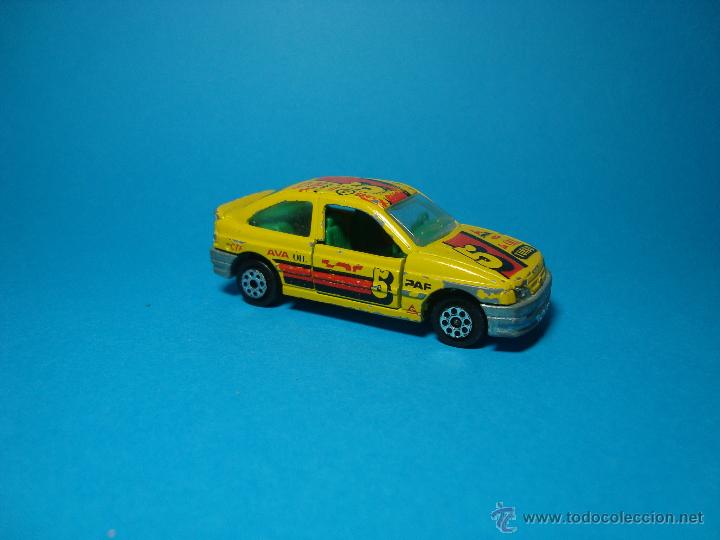 Coches a escala: FORD ESCORT DE MAJORETTE 1,64