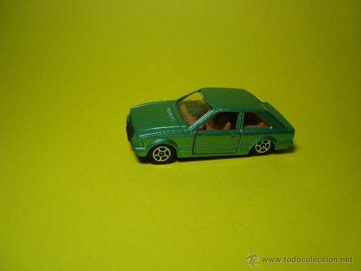 Auto in scala: ANTIGUO FORD ESCORT CORGI JUNIORS 1,64