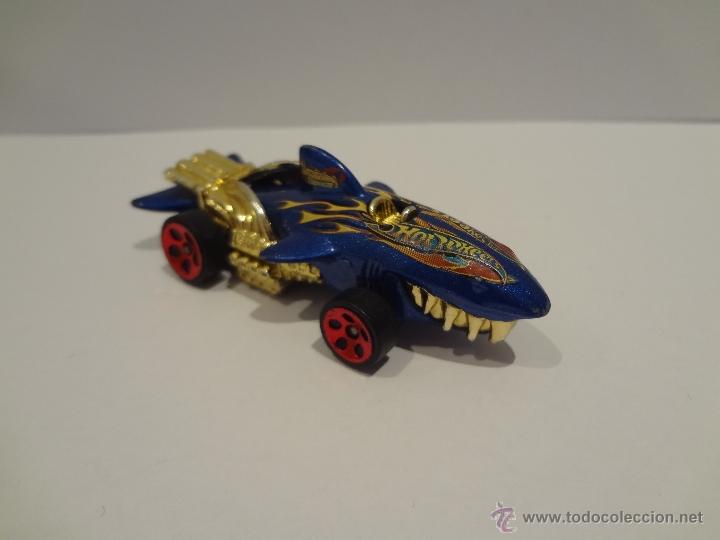 autos hot wheels tiburon