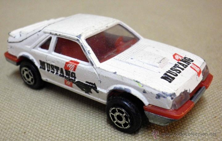 Coches a escala: COCHE METALICO, MAJORETTE, MUSTANG SVO, N&ordm; 220