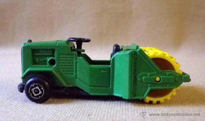 Coches a escala: COCHE METAL, GUISVAL, APISONADORA, OBRAS, 7 X 2.5 X 4 CM