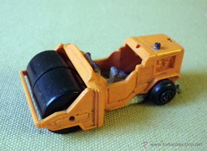 Coches a escala: COCHE METAL, GUISVAL, APISONADORA, OBRAS, 7 X 2.5 X 4 CM