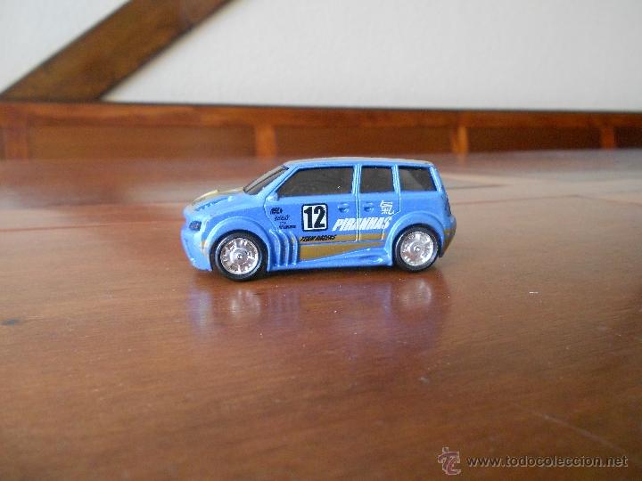 Coches a escala: COCHE MET&Aacute;LICO MARCA MAJORETTE