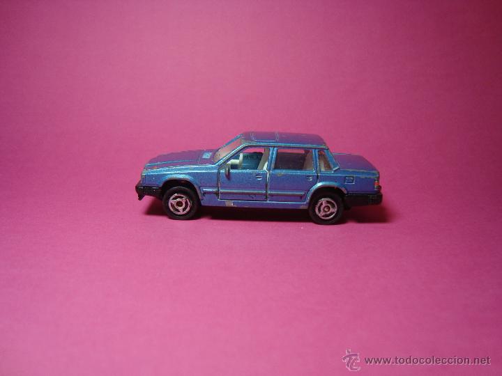 Coches a escala: ANTIGUO VOLVO 760 DE MAJORETTE 1,64 - Foto 2