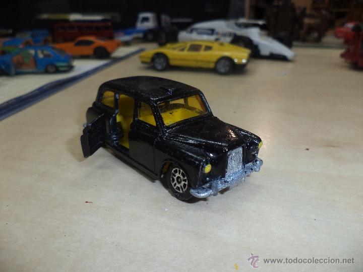 Auto in scala: London Taxi de Corgi