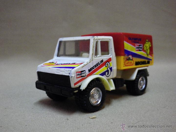 Coches a escala: CAMION MERCEDES UNIMOG, FABRICADO POR GUISVAL, MICHELIN