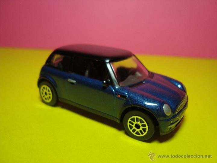 Coches a escala: NEW MINI COOPER BMW ONE MARCA REALTOY ESCALA 1,64 METAL