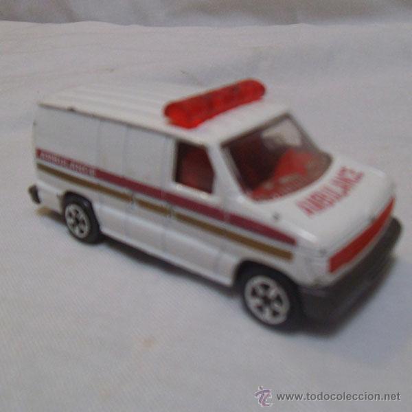 Coches a escala: COCHE A ESCALA DE MAJORETTE - FORD ECONOLINE - AMBULANCE , ESC. 1/63, N&ordm; 270/271