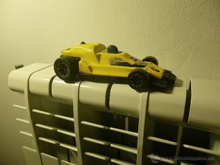 Coches a escala: Tonja, 14 cm. Made in Japan (muy jugado)