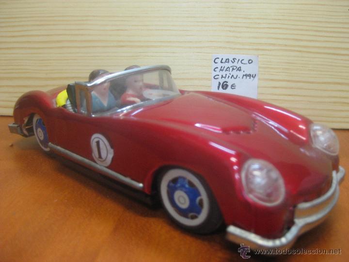 Coches a escala: Coche deportivo de Chapa ,con dos figuras