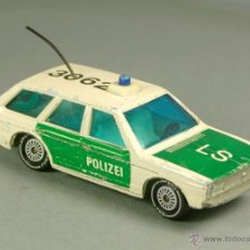 Coches a escala: SIKU V285 VINTAGE 1/55 - VOLKSWAGEN PASSAT VARIANT POLIZEI POLICE - W. GERMANY ESCALA 1:55 VINTAGE