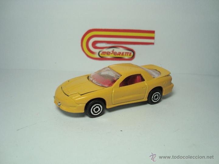 Coches a escala: PONTIAC FIREBIRD DE MAJORETTE 1,64
