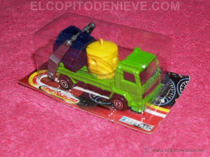 Coches a escala: VINTAGE 90&acute;s MAJORETTE SERIE 200 RARE TRUCK TRANSPORT CONTAINERS NEW