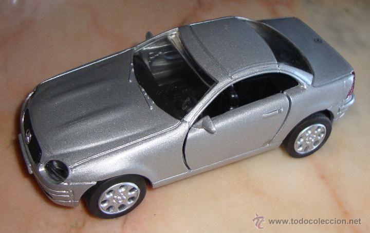Coches a escala: COCHE DE MAISTO MERCEDE BENZ SLX ESCALA 1/32