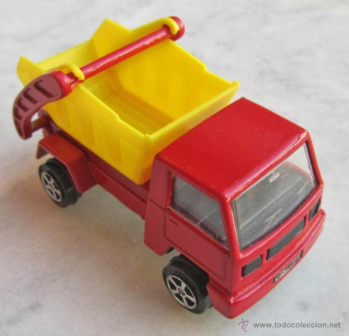 Coches a escala: Cami&oacute;n container Playme como nuevo