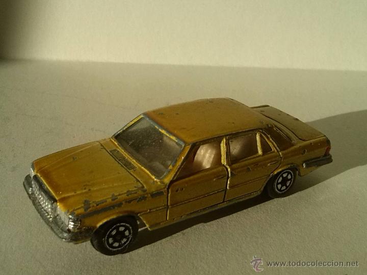 Coches a escala: MERCEDES 450 SEL - YATMING N&ordm; 1061 - PUERTAS DELANTERAS M&Oacute;VILES